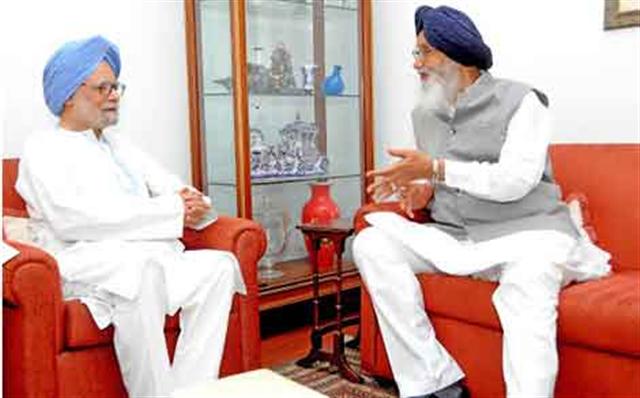 Badal calls on former Prime Minister Manmohan Singh