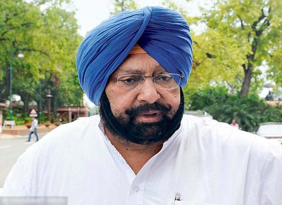 Capt Amarinder demands immediate release of students, withdrawal of cases