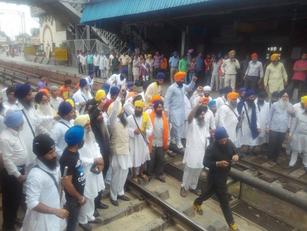 Sikh Prisoners Issue: Sikh Activists Block Railway Traffic in Punjab