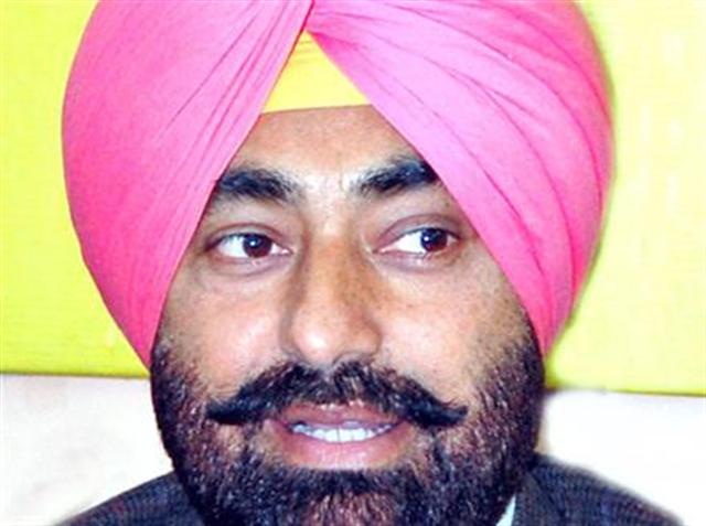 Punjab Congress rejects meager crop compensation given by Badal govt