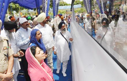 Sea of devotees turn up to view relics of Sikh Gurus