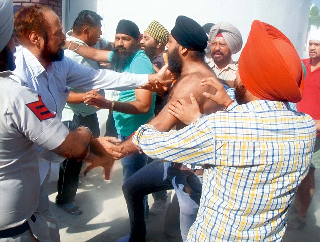 Tensions continue in Pathankot over Gurdwara demolition