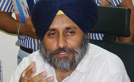 Sukhbir Badal takes dual stand on poppy husk and liquor vends in Rajasthan and Punjab