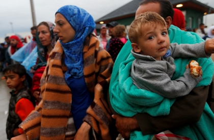 Hungary closes its borders to Croatia to stem ‘migrant’ flow