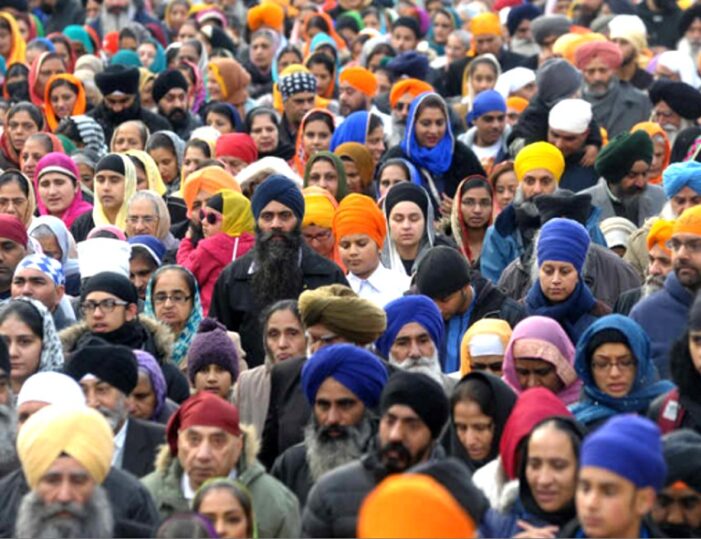Thousands Gather in Birmingham UK for Guru Nanak’s Gurpurb