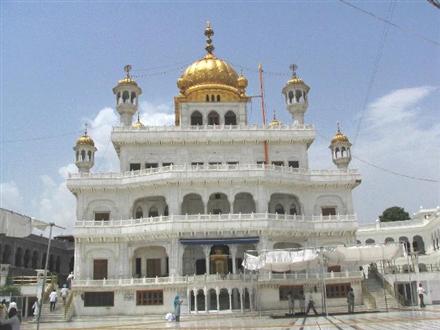Free trains for Pilgrimage to Sri Hazoor Sahib to start from all the three takhats : Thandal