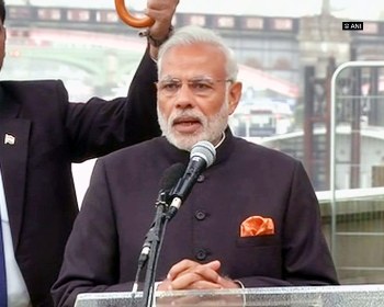 PM Modi condemns Paris carnage, says UN needs to ‘define terrorism’