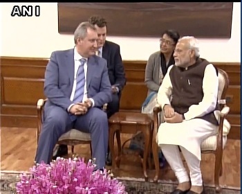 PM Modi meets Russian Deputy PM Rogozin