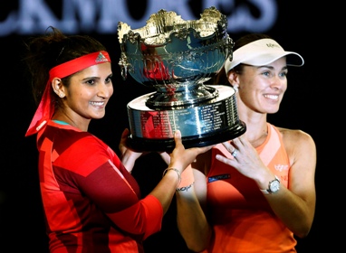 Sania-Hingis lift Australian Open women’s doubles title