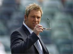 Warne shuts down charitable foundation amid funding controversy