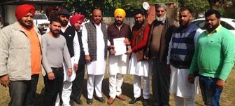 Delegation of minority community and SC BC welfare associations meets Channi