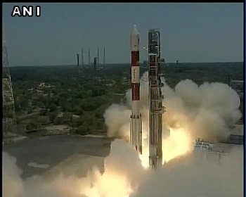 ISRO launches IRNSS-1G from Sriharikota