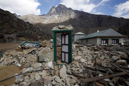 Nepal quake child survivors allegedly ‘being sold’ in UK as domestic slaves