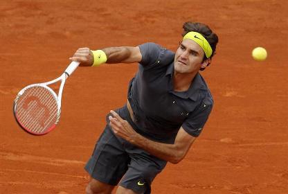 Federer withdraws from Madrid Masters with back injury