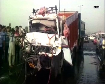 Two killed, one injured after a truck rams into another on Delhi-Gurugram expressway