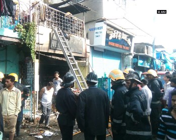 Five kids among nine killed in Mumbai medical store fire