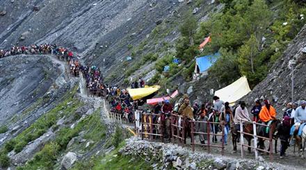 Amarnath Yatra proceeds peacefully; 1,621 pilgrims leave Jammu