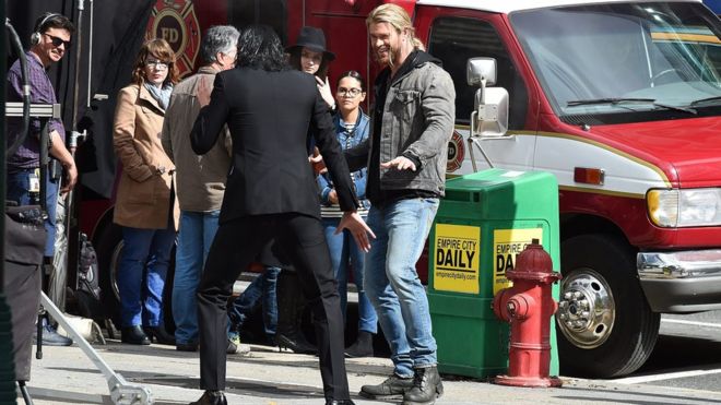 Thor: Chris Hemsworth and Tom Hiddleston shoot in Australia