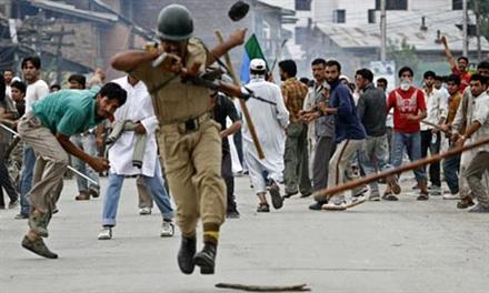 Five killed in new Kashmir violence