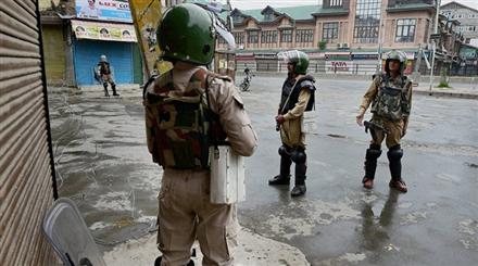Teenager killed in fresh Kashmir violence