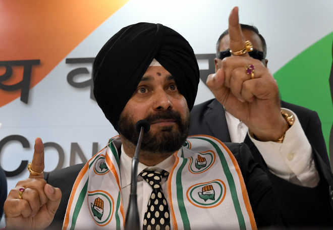 Cops to quiz Sidhu for ‘distorting’ Sikh verse, but Jathedar silent