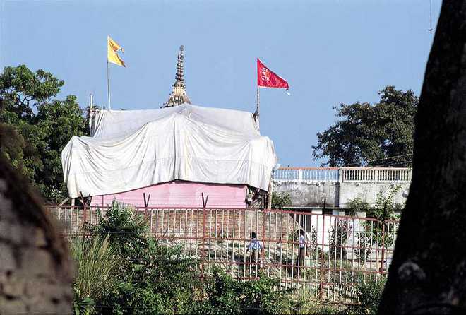 Ayodhya sensitive issue, best if settled amicably: SC