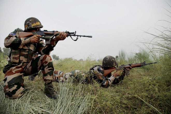 Two soldiers injured as Pakistan violates ceasefire in Poonch