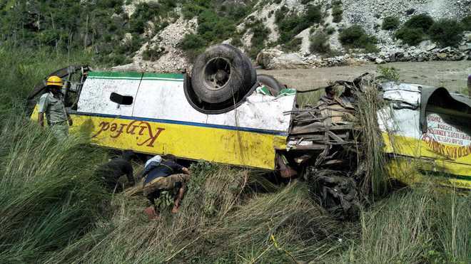 28 dead, 7 injured in road mishap in Himachal’s Rampur