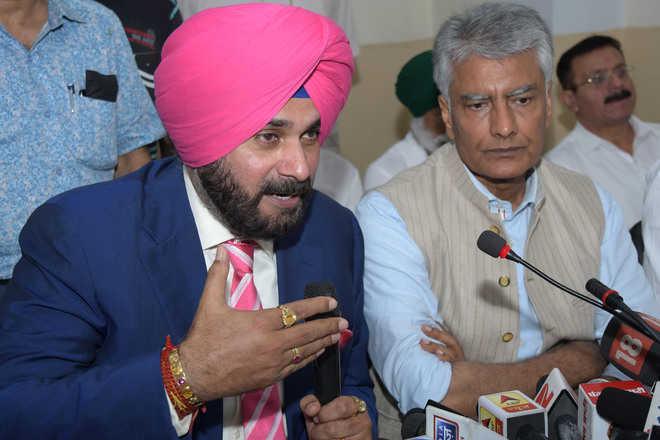Rs 800-cr projects allotted via single bidding: Sidhu