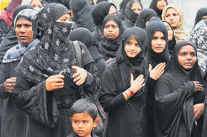 SC sets aside triple talaq, asks govt to bring in law in 6 months