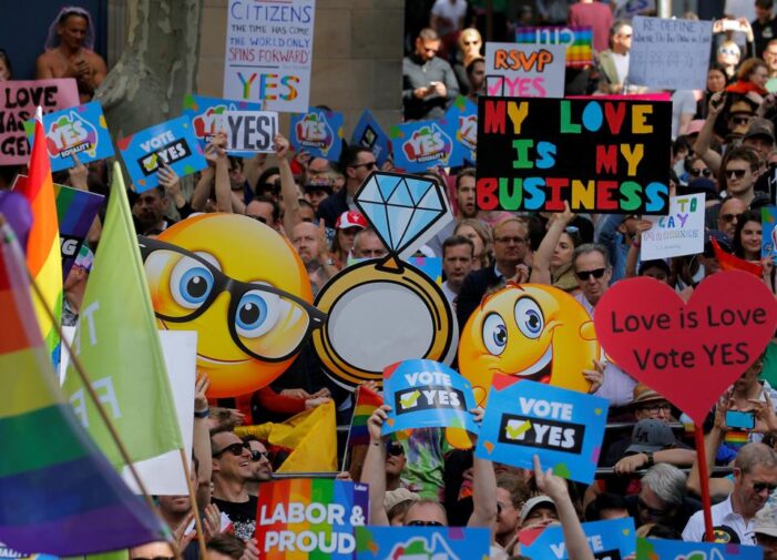 Australia gay marriage rally draws record crowd ahead of postal vote