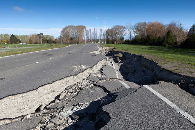 Magnitude 6.1 earthquake strikes south of New Zealand