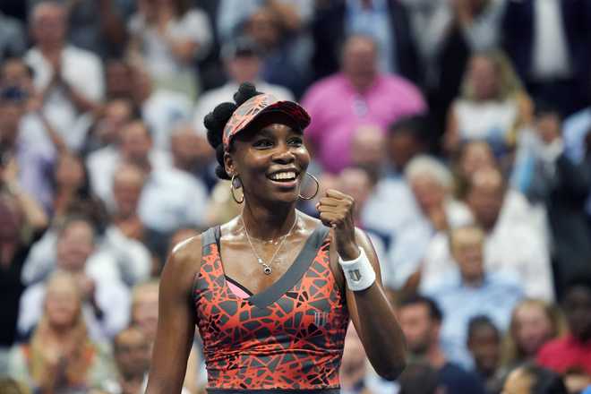 Venus Williams becomes oldest semi-finalist in US Open history