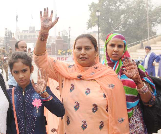 Released from Amritsar jail, Pakistani sisters leave Attari with mixed feelings
