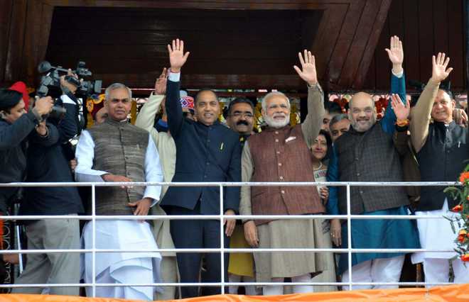 Jai Ram Thakur sworn in as Himachal CM; 10 ministers also take oath