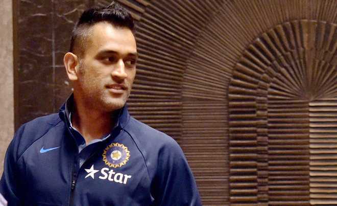 Far from madding crowd, Dhoni trains alone at NCA