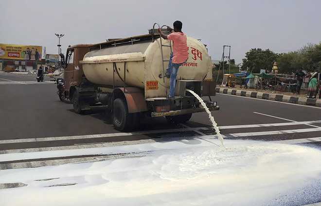 Farmers’ protest hit vegetable, milk supplies in Nashik