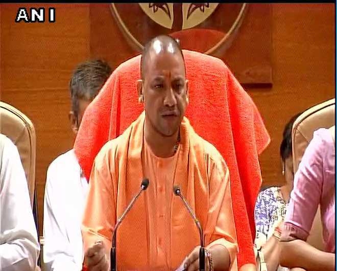10 arrested for waving black flags at UP CM Yogi Adityanath
