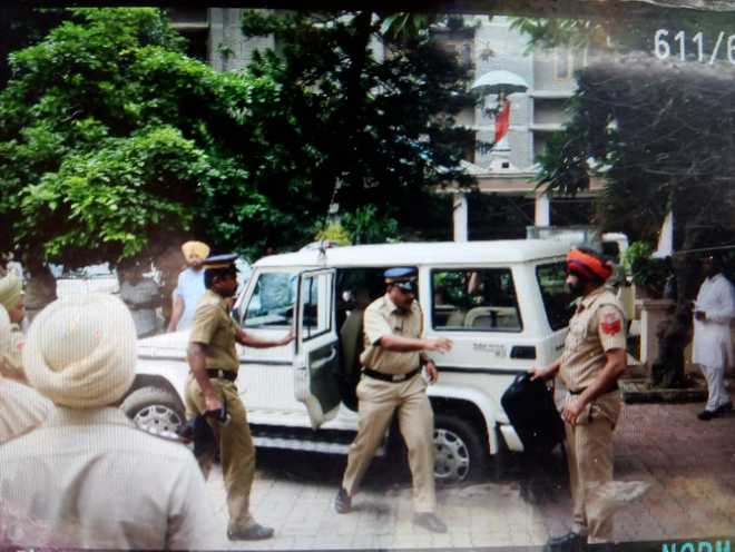Kerala Police enter Bishop House 3 days after reaching Jalandhar