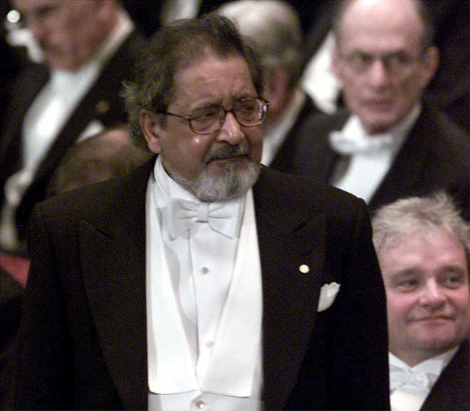 Nobel Prize-winning writer V S Naipaul dies at 85 Nobel Prize-winning writer V S Naipaul dies at 85