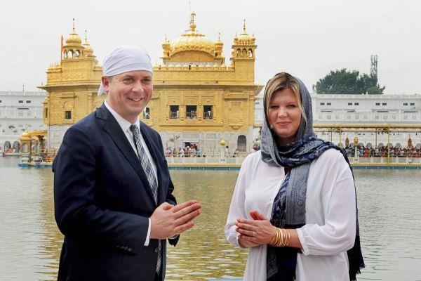 ਅਸੀਂ ਚਾਹੁੰਦੇ ਹਾਂ ਕਿ ਜ਼ਿਆਦਾ ਤੋਂ ਜ਼ਿਆਦਾ ਪੰਜਾਬੀ ਕੈਨੇਡਾ ਆਉਣ : ਕੈਨੇਡੀਅਨ ਨੇਤਾ ਅਸੀਂ ਚਾਹੁੰਦੇ ਹਾਂ ਕਿ ਜ਼ਿਆਦਾ ਤੋਂ ਜ਼ਿਆਦਾ ਪੰਜਾਬੀ ਕੈਨੇਡਾ ਆਉਣ : ਕੈਨੇਡੀਅਨ ਨੇਤਾ