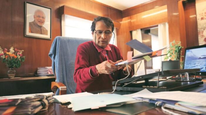 ਹਵਾਈ ਅੱਡਿਆਂ ‘ਤੇ ਸਥਾਨਕ ਭਾਸ਼ਾ ਨੂੰ ਮਿਲੇਗੀ ਪਹਿਲ ਹਵਾਈ ਅੱਡਿਆਂ ‘ਤੇ ਸਥਾਨਕ ਭਾਸ਼ਾ ਨੂੰ ਮਿਲੇਗੀ ਪਹਿਲ