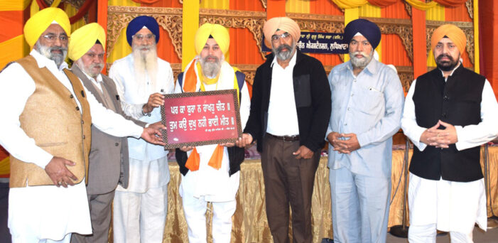 ਨਿਸ਼ਕਾਮ ਨਾਮ ਸਿਮਰਨ ਸੇਵਾ ਸੁਸਾਇਟੀ ਨੇ ਜੱਥੇ.ਤਰਨਜੀਤ ਸਿੰਘ ਨਿਮਾਣਾ ਨੂੰ ਸੇਵਾ ਰਤਨ ਐਵਾਰਡ ਨਾਲ ਕੀਤਾ ਸਨਮਾਨਿਤ