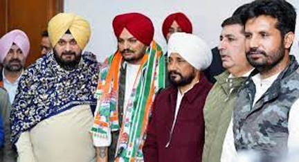 ਪੰਜਾਬੀ ਗਾਇਕ ਸਿੱਧੂ ਮੂਸੇਵਾਲਾ ਕਾਂਗਰਸ ’ਚ ਸ਼ਾਮਲ ਪੰਜਾਬੀ ਗਾਇਕ ਸਿੱਧੂ ਮੂਸੇਵਾਲਾ ਕਾਂਗਰਸ ’ਚ ਸ਼ਾਮਲ