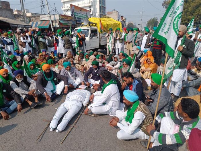 ਕਿਸਾਨਾਂ ਵੱਲੋਂ ਕੇਂਦਰ ਸਰਕਾਰ ਦੀ ਵਾਅਦਾਖਿਲਾਫ਼ੀ ਵਿਰੁੱਧ ਮੁਜ਼ਾਹਰੇ