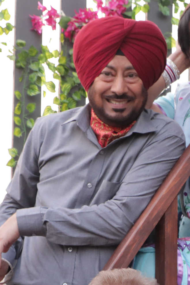 ਪੰਜਾਬੀ ਕਾਮੇਡੀਅਨ ਜਸਵਿੰਦਰ ਭੱਲਾ ਦੀ ਮਾਂ ਨੂੰ ਬੰਦੀ ਬਣਾ ਕੇ ਲੱਖਾਂ ਰੁਪਏ ਲੁੱਟੇ