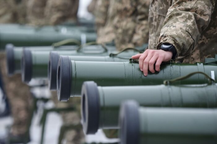 Economic measures against Russia and lethal military equipment for Ukraine