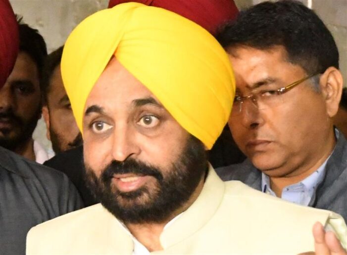 ਪੰਜਾਬ ’ਚ ਕੋਵਿਡ ਦੀ ਸਥਿਤੀ ਦਾ ਜਾਇਜ਼ਾ ਲੈਣ ਲਈ ਮਾਨ ਵੱਲੋਂ ਸਿਹਤ ਤੇ ਗ੍ਰਹਿ ਵਿਭਾਗਾਂ ਨਾਲ ਮੀਟਿੰਗ