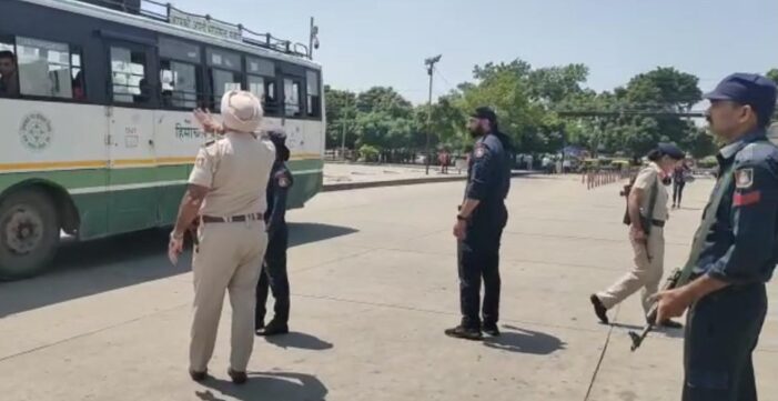 ਦਹਿਸ਼ਤੀ ਹਮਲੇ ਦੀ ਚਿਤਾਵਨੀ ਦੇ ਮੱਦੇਨਜ਼ਰ ਪੰਜਾਬ ਤੇ ਚੰਡੀਗੜ੍ਹ ਦੇ ਬੱਸ ਅੱਡਿਆਂ ’ਤੇ ਚੈਕਿੰਗ ਤੇ ਚੌਕਸੀ