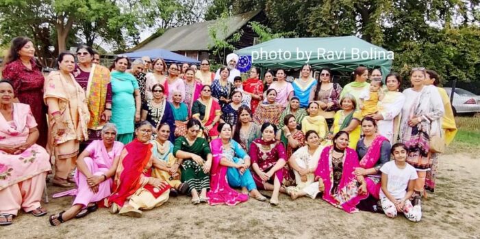 ਸਾਊਥਾਲ ਤੀਆਂ: ਐੱਮ.ਪੀ., ਐੱਮ.ਐੱਲ.ਏ., ਮੇਅਰ ਤੇ ਲੇਖਕ ਸੰਧਾਰਾ ਲੈ ਕੇ ਪਹੁੰਚੇ ਸਾਊਥਾਲ ਤੀਆਂ: ਐੱਮ.ਪੀ., ਐੱਮ.ਐੱਲ.ਏ., ਮੇਅਰ ਤੇ ਲੇਖਕ ਸੰਧਾਰਾ ਲੈ ਕੇ ਪਹੁੰਚੇ